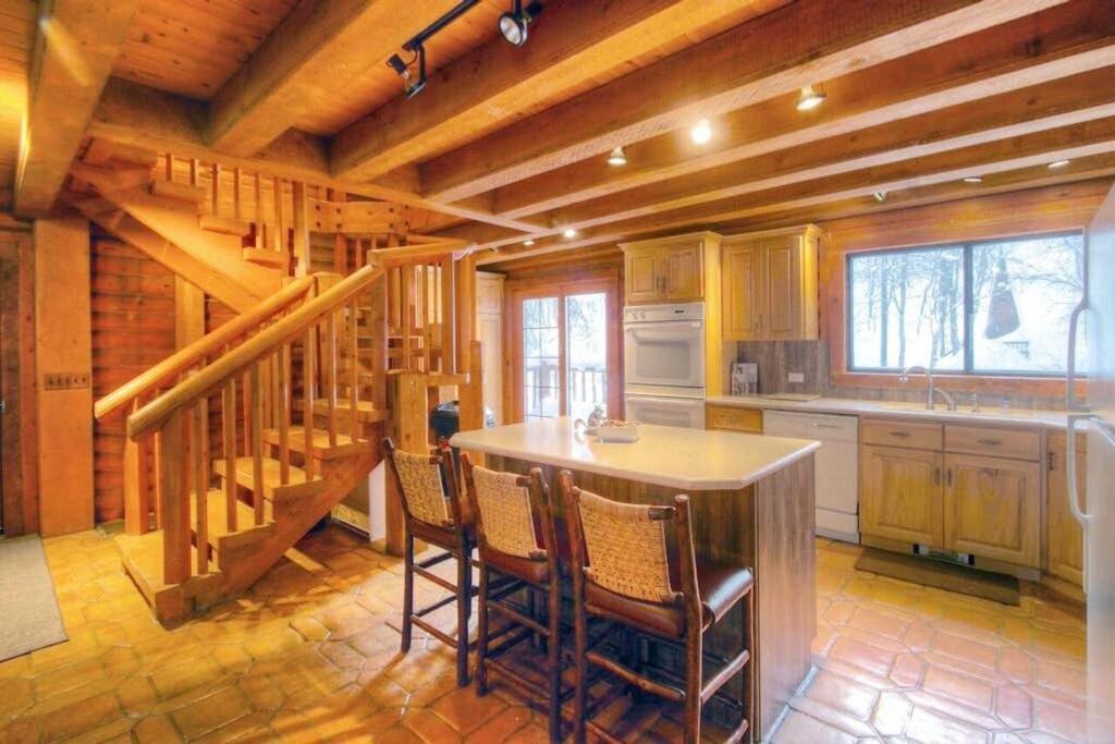 Log Cabin On The Stream Sundance, Utah Luaran gambar